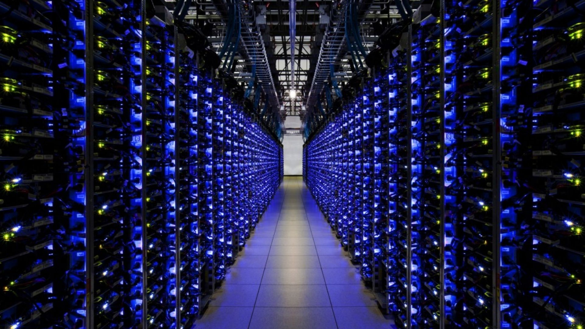High Frequency Trading (HFT) là một dạng giao dịch thuật toán (Algorithmic Trading)