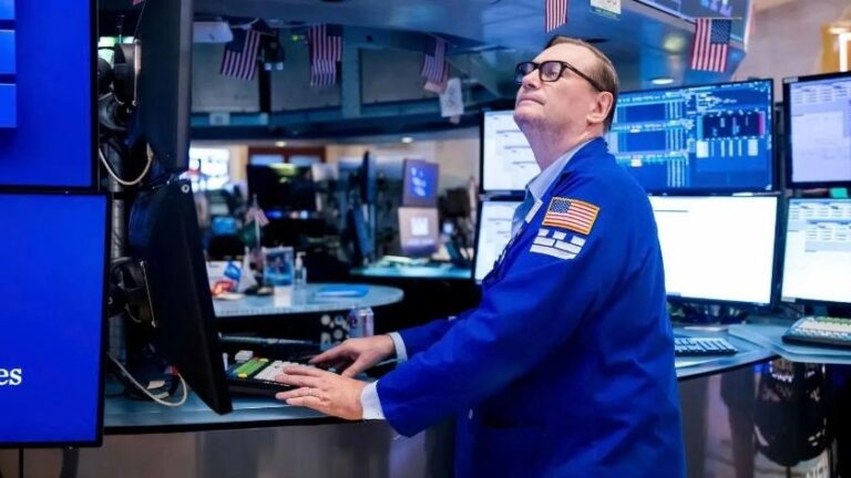 Chứng khoán châu Á tăng nhờ kỳ vọng Fed hạ lãi suất; Nikkei bứt phá sau khi Thủ tướng Ishiba từ chức, GDP vượt kỳ vọng